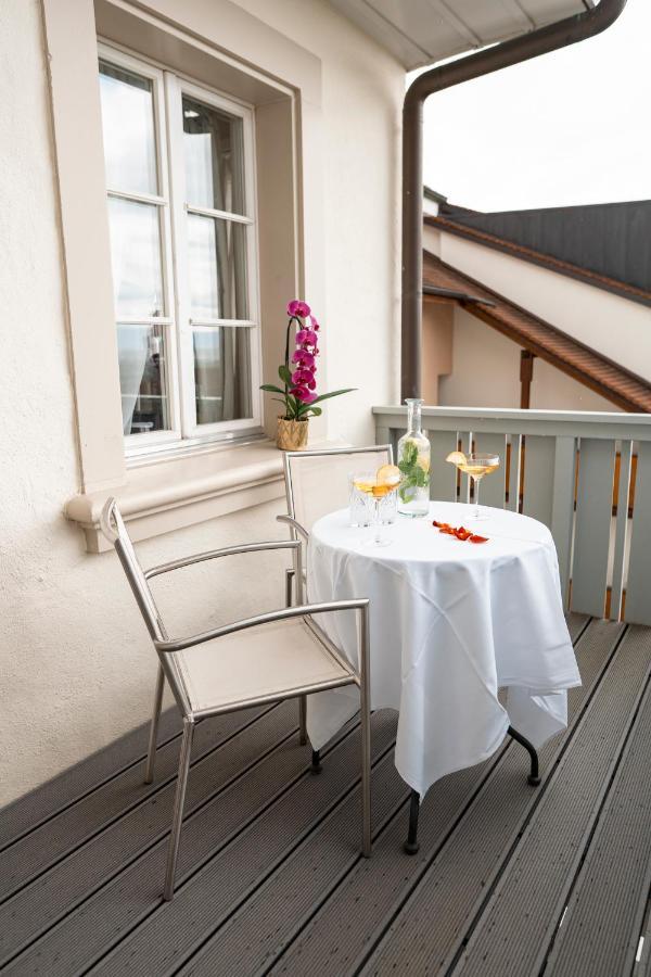 Swiss Hotel La Couronne Авоншес Екстериор снимка