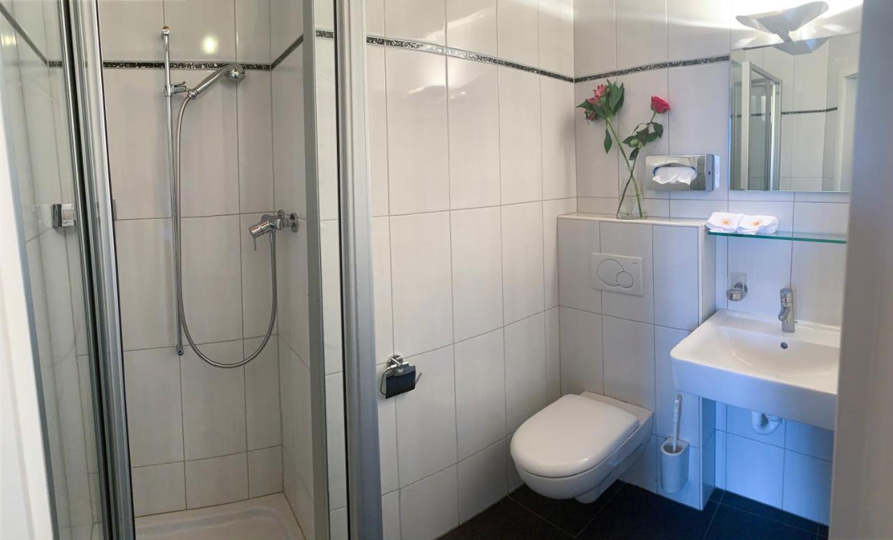Swiss Hotel La Couronne Авоншес Екстериор снимка