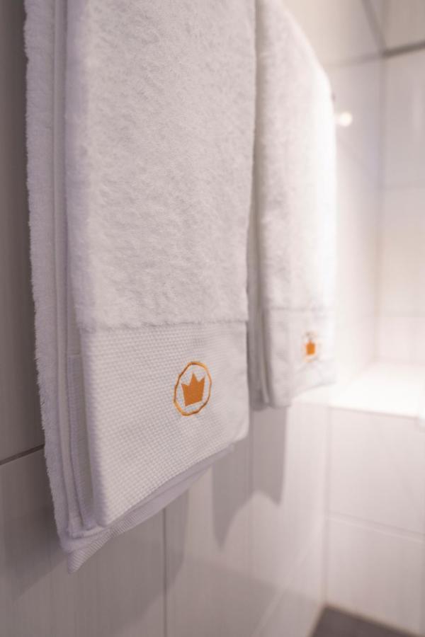 Swiss Hotel La Couronne Авоншес Екстериор снимка