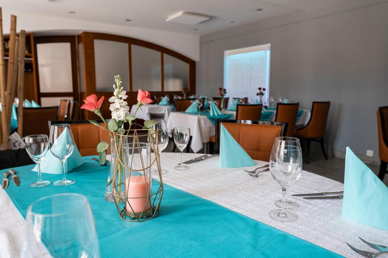 Swiss Hotel La Couronne Авоншес Екстериор снимка