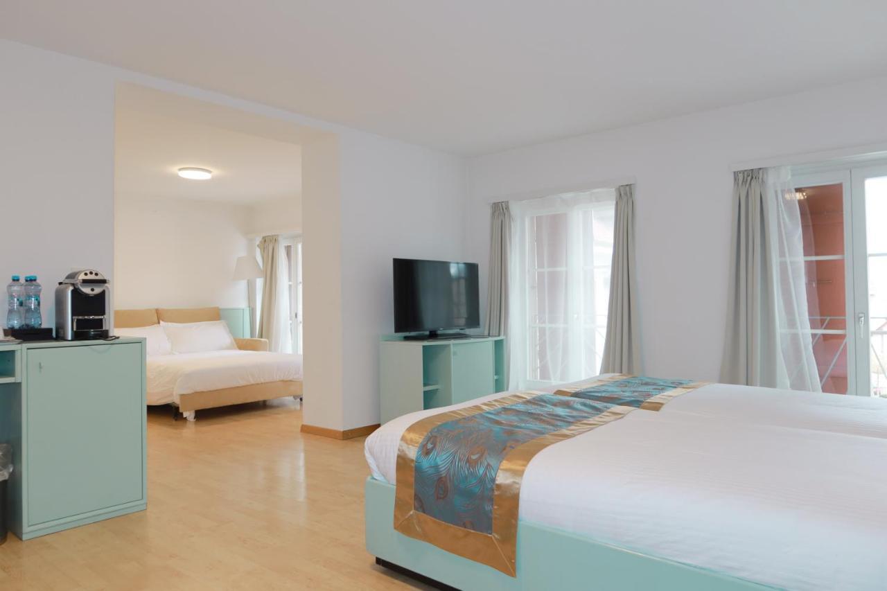Swiss Hotel La Couronne Авоншес Екстериор снимка