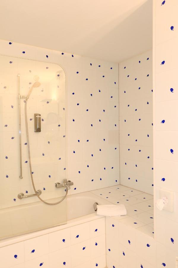 Swiss Hotel La Couronne Авоншес Екстериор снимка